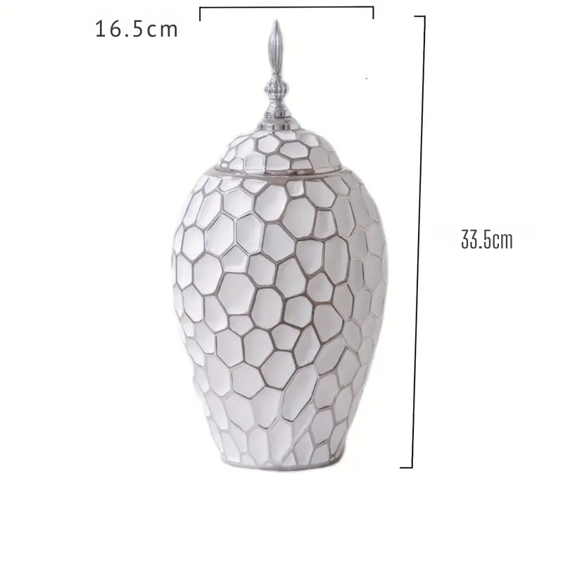 Vaso de Cerâmica Oval com Acabamento Metalizado, 3 Peças — Elegância para Sala, Mesa ou Entrada