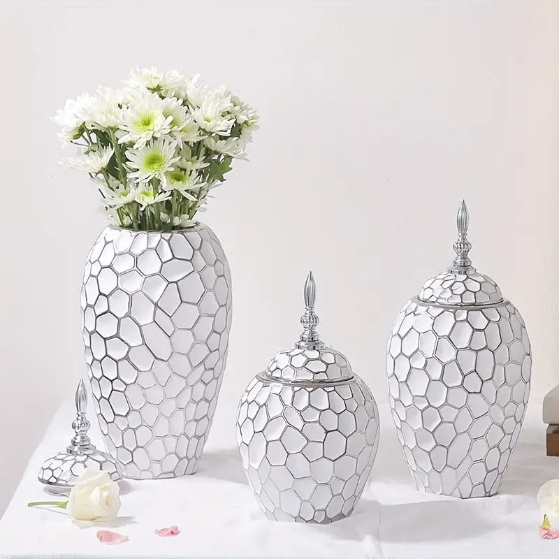 Vaso de Cerâmica Oval com Acabamento Metalizado, 3 Peças — Elegância para Sala, Mesa ou Entrada