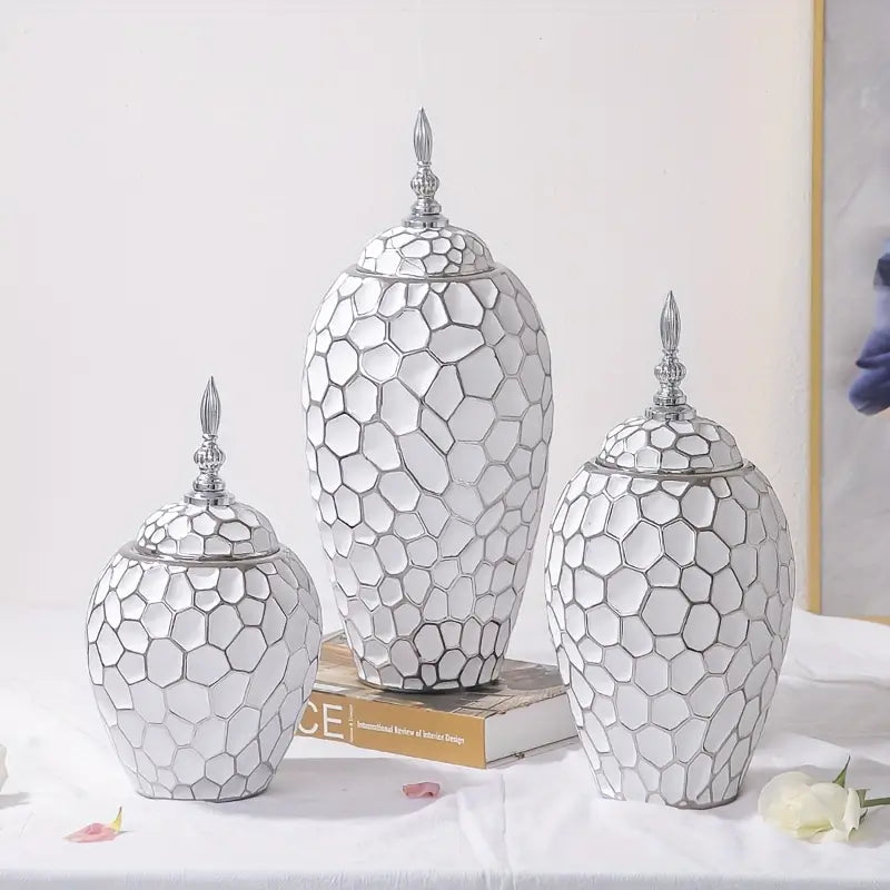 Vaso de Cerâmica Oval com Acabamento Metalizado, 3 Peças — Elegância para Sala, Mesa ou Entrada